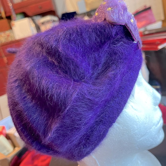 Angora HAT NWT W/rhinestones/butterfly - Picture 4 of 7